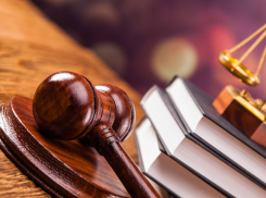 В Аннинском районе осудили банковскую служащую