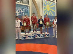 Таловские самбисты завоевали три медали на открытом турнире в Семилуках