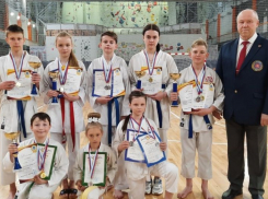 Панинские борцы завоевали пять золотых медалей на Кубке области