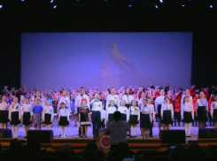 В Таловой прошёл концерт детских коллективов, посвящённый Дню Победы