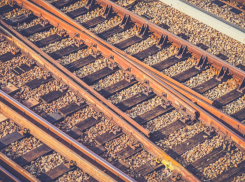 Сотрудники РЖД попали под дело за нарушения на ж/д переездах в Воронежской области