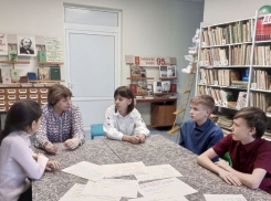 В Панинском селе состоялась историческая викторина «Когда мы едины, мы непобедимы»