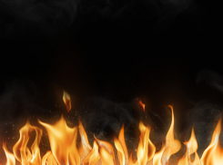 В панинском селе сгорела надворная постройка