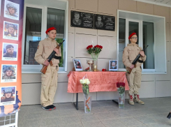В Бобровском районе прошло торжественное открытие мемориальных досок