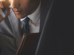 Жителям Воронежской области рассказали, как подать жалобу на коллекторов через портал «Госуслуги»