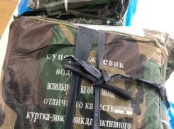 Панинская школа купила для военных влагозащитные плащи