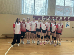 Панинские школьники приняли участие в зональных соревнованиях по волейболу
