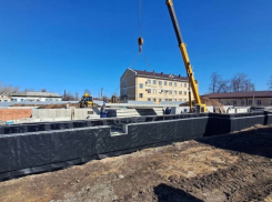 В Панино продолжается строительство новой поликлиники