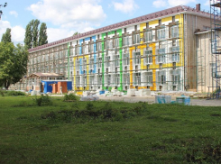 В школе Таловского района благоустроят прилегающую территорию