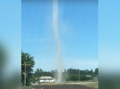 В Аннинском районе засняли смерч высотой с многоэтажку