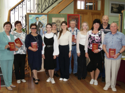 В Бобровском районе прошла презентация книги «Золотые звезды героев»