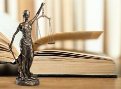 В Аннинском районе осудили инспектора ГИБДД за взятку