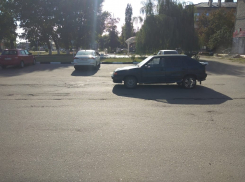 В Таловой пенсионер сбил на переходе женщину