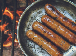 В Воронежской области подорожали помидоры, сосиски и водка