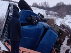 Житель Аннинского района погиб, раздавленный автокраном