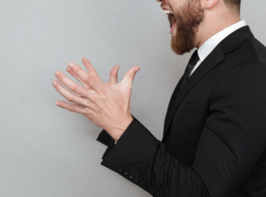 Дебошир устроил скандал в Аннинской детской школе искусств