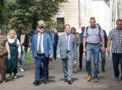 Вице-спикер Госдумы РФ Алексей Гордеев побывал с рабочим визитом в Бобровском районе