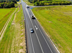 В Эртильском районе ремонтируют участок трассы 