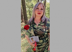 Супруге участника СВО из Таловой вручили медаль «За бескорыстную помощь воинам России»