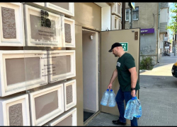 В Бобровском районе прошла акция «ПоМожем!» по сбору питьевой воды