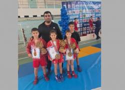 Спортсмены из Таловского района завоевали семь медалей на турнире по самбо