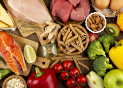 Роспотребнадзор предупредил россиян о признаках некачественных продуктов