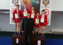 Таловские самбисты завоевали пять медалей на областных соревнованиях