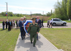В Таловой возложили венки к местам Воинской Славы 