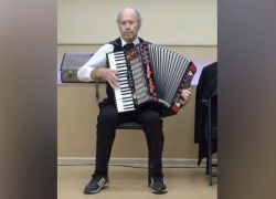 Узник концлагеря и участник ВОВ встретился с учениками Бобровской школы №1