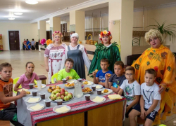 В Панинском районе для детей провели «Яблочные посиделки»