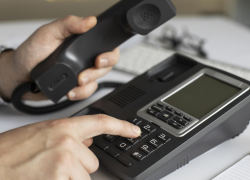 Жителям Воронежской области напомнили о круглосуточной работе телефона доверия СКР