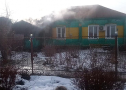 В Аннинском районе неравнодушные жители спасли ребёнка из горящего дома