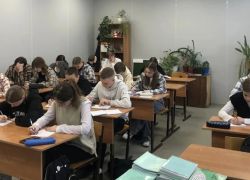В Панинской СОШ организовали акцию «Письмо другу»