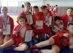 Таловские самбисты завоевали 24 медали на областном турнире