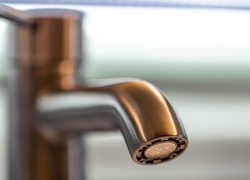 Жителям Воронежской области разъяснили, как не переплачивать за холодную воду