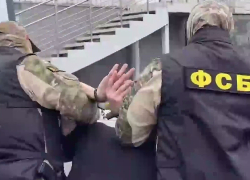 Воронежским военным и чиновникам отправили взрывчатку под видом парфюмерного набора