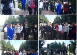 Панинские школьники побывали на экскурсии в парке Славы