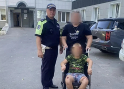 В Панинском районе полицейские доставили в больницу 8‑летнего мальчика, получившего травму
