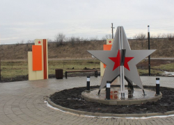 В Таловой закончили благоустройство парка «Лес Победы»