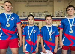 Таловские самбисты завоевали 5 золотых медалей на домашних соревнованиях