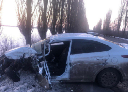 Два человека пострадали в аварии с грузовиком в Таловском районе