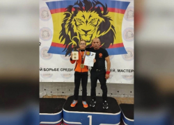 Панинские борцы завоевали три медали на всероссийском турнире