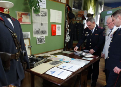 В Боброве открылась выставка ко Дню сотрудников органов внутренних дел