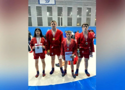 Самбисты из Таловского района завоевали 10 медалей на турнире в Липецке