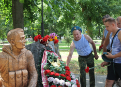 Жителям Бобровского района предлагают принять участие в митинге в честь Дня Воздушно-десантных войск