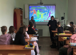 Панинским школьникам рассказали о вреде алкоголя и наркотиков