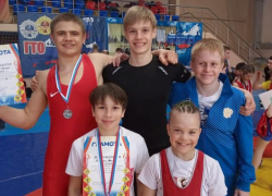 Эртильские борцы завоевали две серебряные медали на соревнованиях