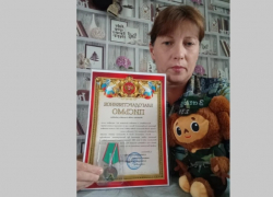 Мать участника СВО из Таловского района получила медаль «За помощь фронту»