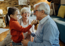 Пенсионеров Воронежской области предупредили о мошенниках, обещающих скидку на электроэнергию