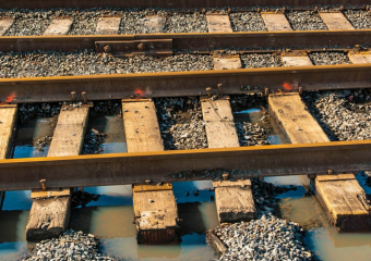 Возбуждено уголовное дело из-за схода грузовых вагонов в Панинском районе